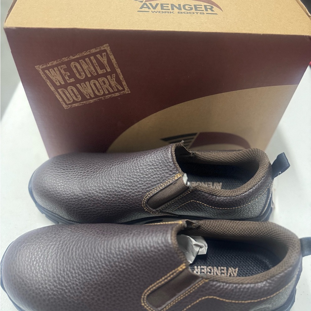 Avenger Men's Dark Brown Loafers